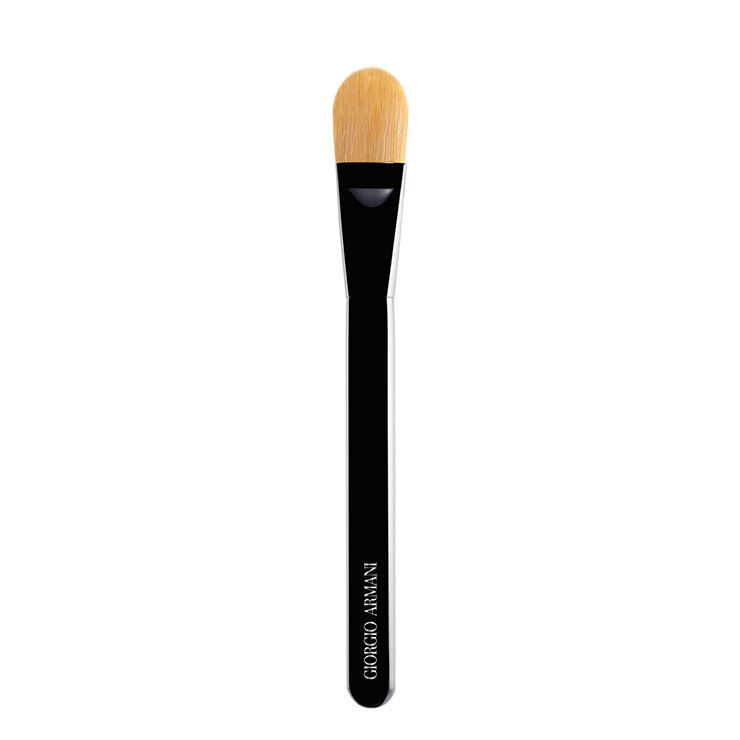 Armani shop foundation brush