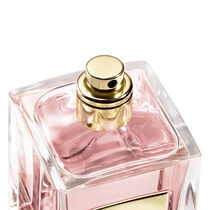 armani priv  rose milano