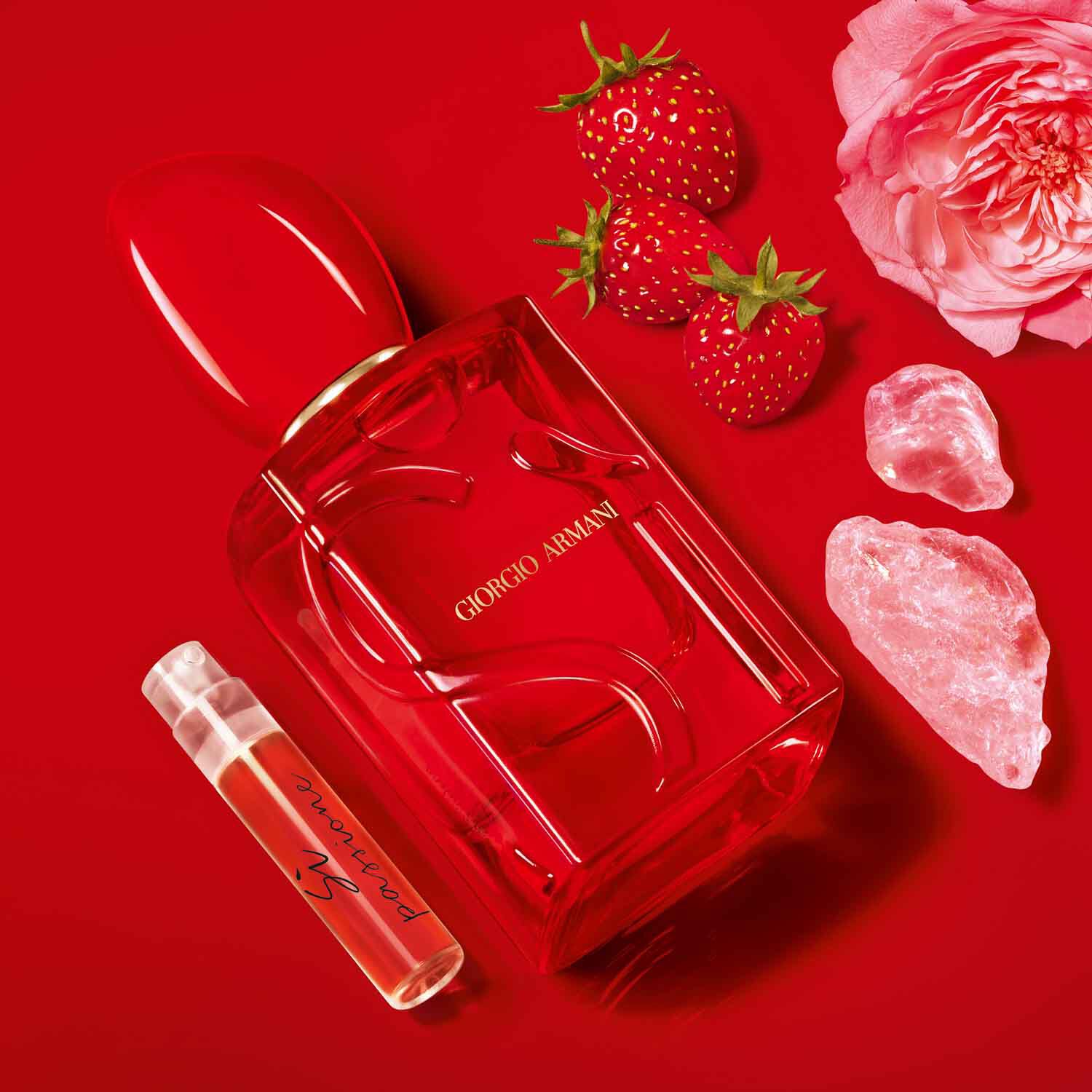 SÌ PASSIONE RED MUSK | Armani Beauty UAE