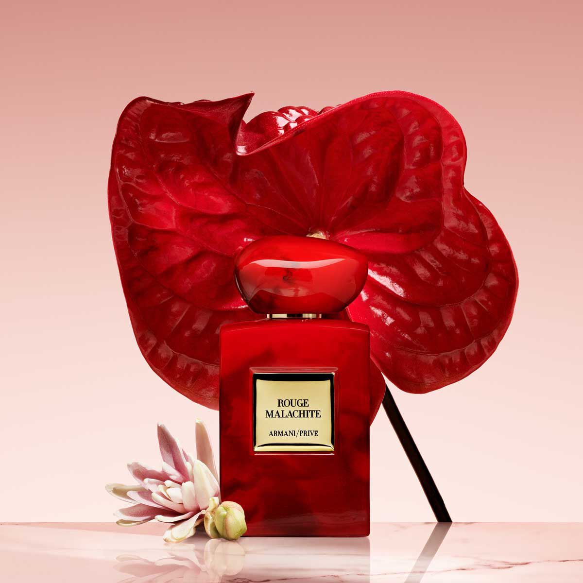 عطر روج مالاكيت من مجموعة أرماني بريفيه