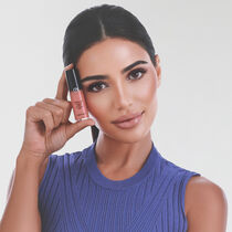 bronzed dewy look