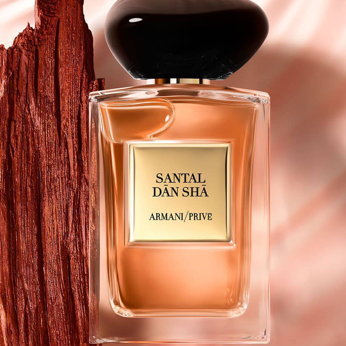 ARMANI/PRIVÉ SANTAL DĀN SHĀ