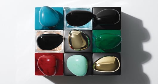 Armani/Priv&eacute; Signature Fragrance Finder